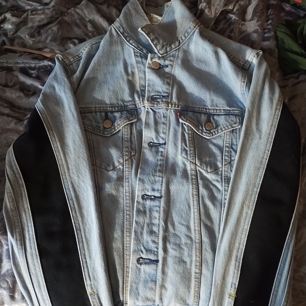 Jacket - Picture 3 of 4